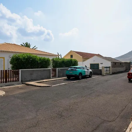 Casa Da Graca By An Island