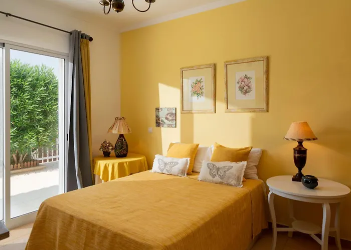 Casa Da Graca By An Island *